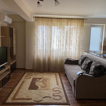 Târgu-MureşApartament Gloriei 17アパートメント エクステリア 写真