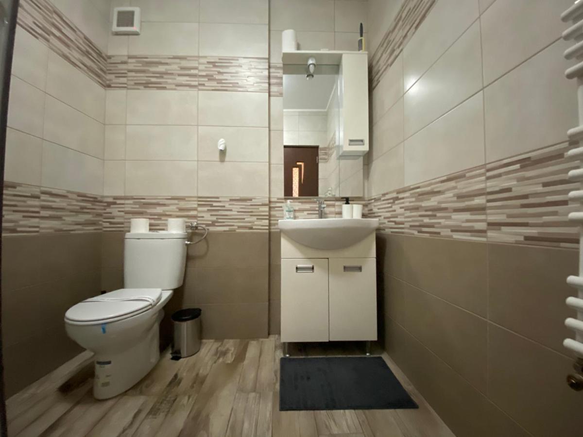 Târgu-MureşApartament Gloriei 17アパートメント エクステリア 写真