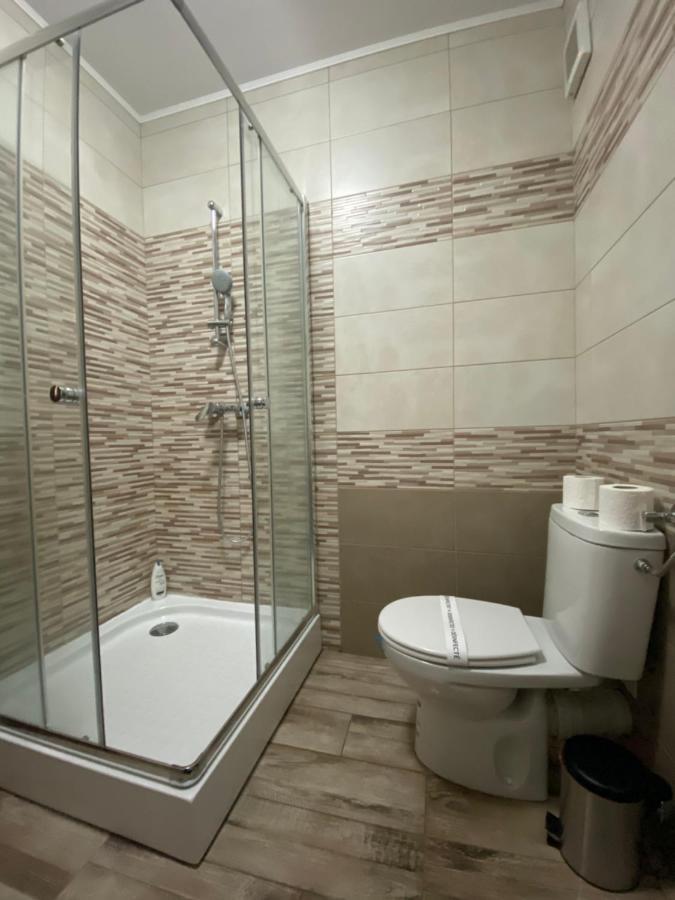 Târgu-MureşApartament Gloriei 17アパートメント エクステリア 写真