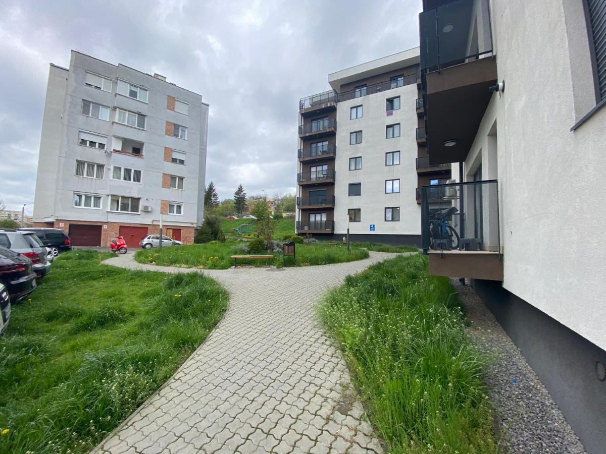 Târgu-MureşApartament Gloriei 17アパートメント エクステリア 写真