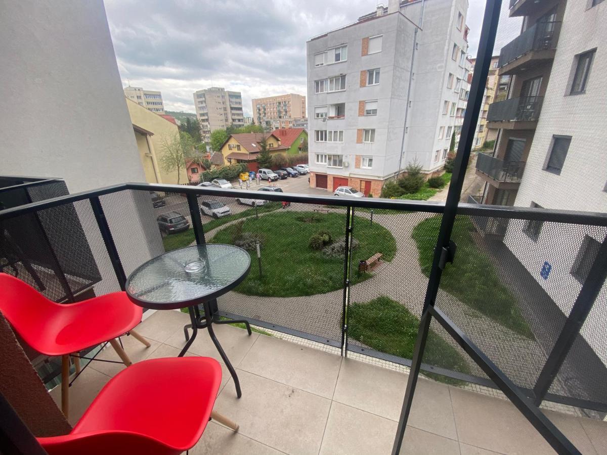 Târgu-MureşApartament Gloriei 17アパートメント エクステリア 写真