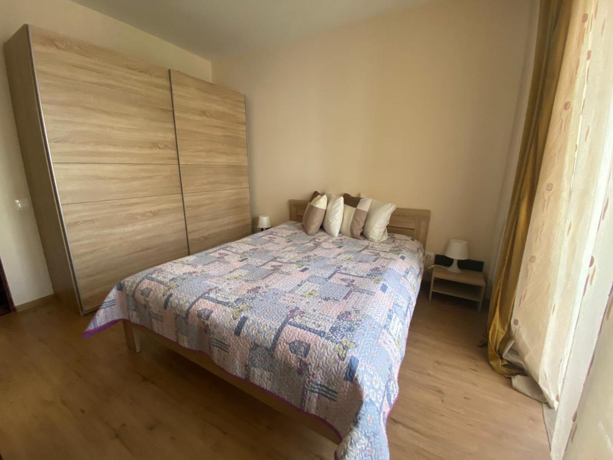 Târgu-MureşApartament Gloriei 17アパートメント エクステリア 写真